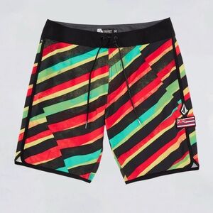 NWT‎ Volcom Men's Scallop Stripe 20 Boardshorts - Sz 31